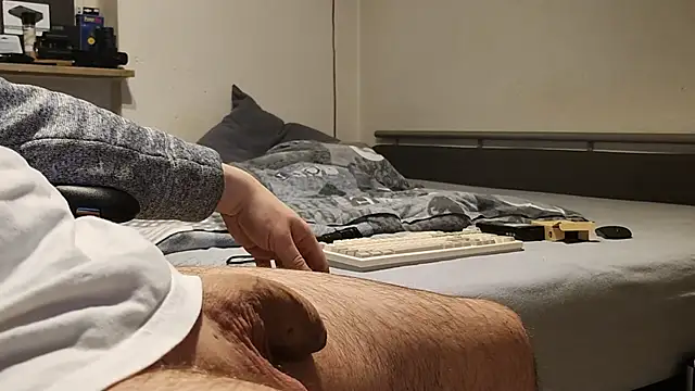 Alphapimmelchen online show from 01/12/25, 02:35