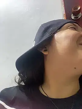 snowflake xxx online show from 02/22/25, 04:51