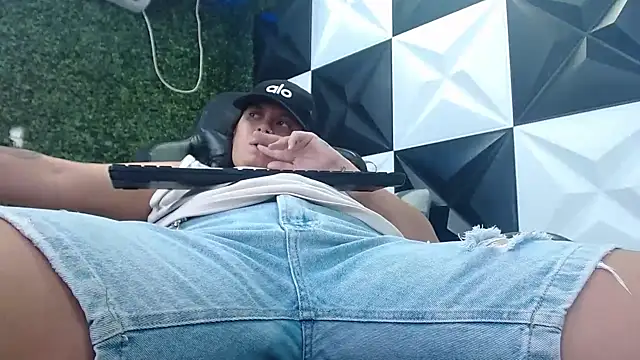 snowflake xxx online show from 03/19/25, 01:21