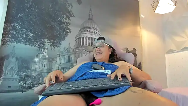 snowflake xxx online show from 10/08/25, 02:36