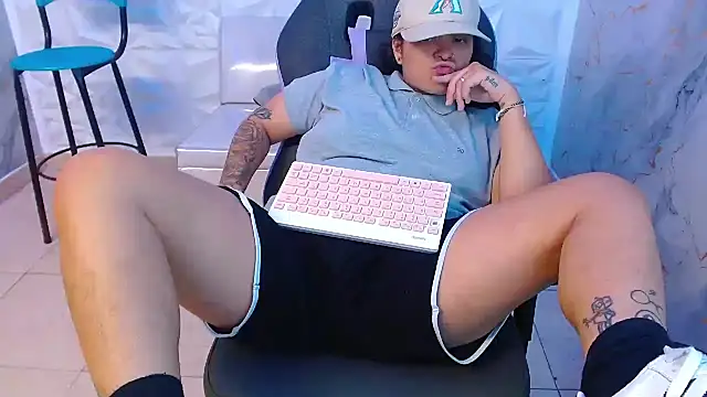 snowflake xxx online show from 02/21/26, 02:56