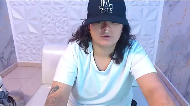 snowflake xxx online show from 03/28/26, 01:05