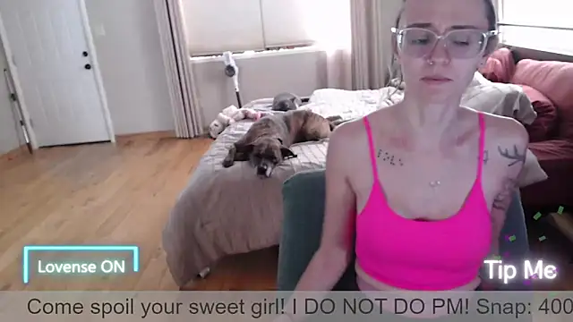 Plantbabeee online show from 05/04/26, 07:10