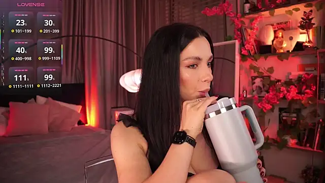 LunaNight online show from 09/27/25, 08:47