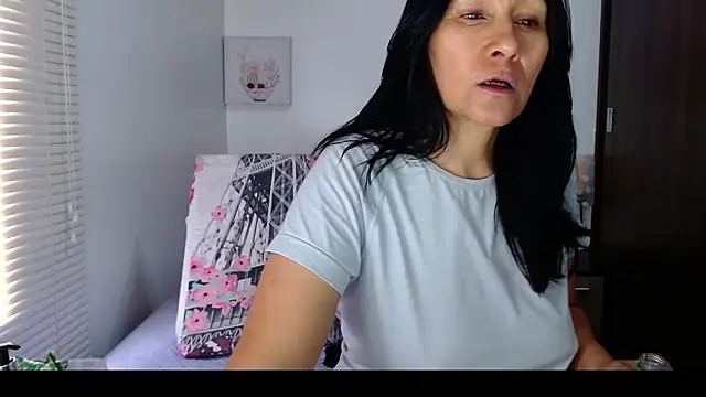 Maira B online show from 03/18/26, 03:59