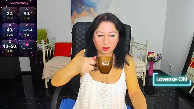 Julia Dean online show from 02/19/26, 01:29