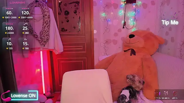 Snapshot of Lilly_Black88888 chatting on 02/05/25, 03:31 Lilly Black88888 online show from 02/05/25, 03:31