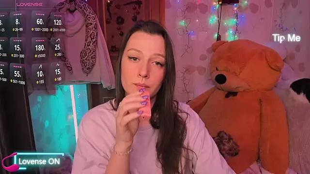 Snapshot of Lilly_Black88888 chatting on 02/08/25, 06:33 Lilly Black88888 online show from 02/08/25, 06:33