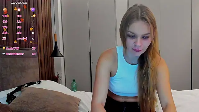 Molly sweetie online show from 10/13/25, 06:13