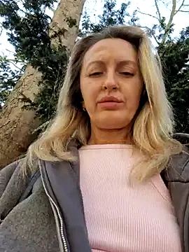 Miss    Mia  online show from 03/21/25, 11:12