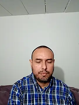 ElSunEagle online show from 11/17/25, 04:51