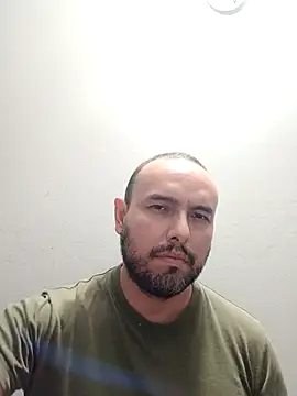 ElSunEagle online show from 11/28/25, 04:04