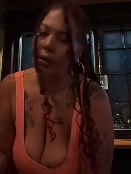 Exotickittykatt online show from 06/25/26, 02:00