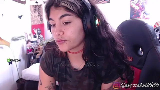 Snapshot of abril666 chatting on 12/22/24, 01:33 abril666 online show from 12/22/24, 01:33