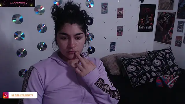 Snapshot of abril666 chatting on 11/20/25, 04:07 abril666 online show from 11/20/25, 04:07