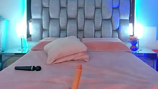 Snapshot of Abbye_blue01 chatting on 01/14/25, 04:36 Abbye blue01 online show from 01/14/25, 04:36