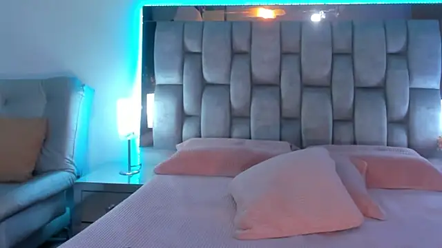 Snapshot of Abbye_blue01 chatting on 02/27/25, 02:10 Abbye blue01 online show from 02/27/25, 02:10