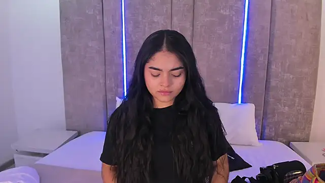 GiselOrtiz online show from 02/17/25, 12:05