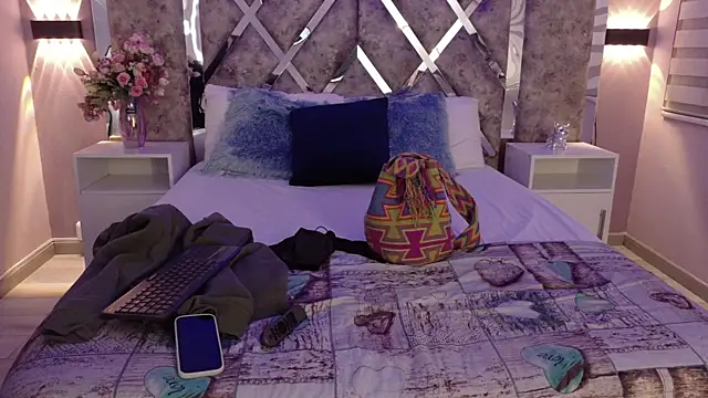 GiselOrtiz online show from 10/24/25, 10:44