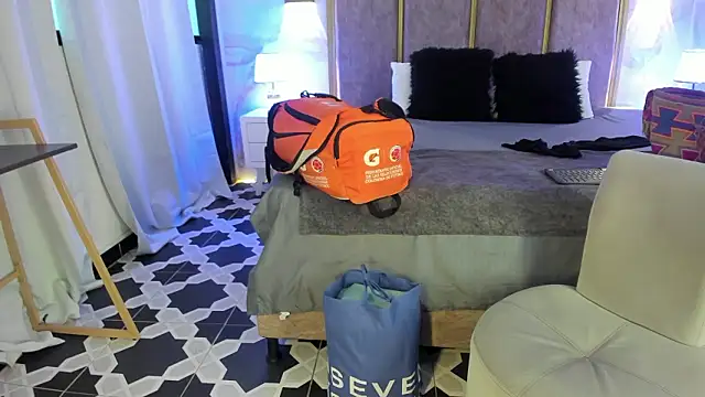 GiselOrtiz online show from 02/24/26, 11:52