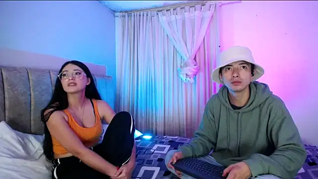 Pinkandyellowpokemon online show from 03/25/26, 12:27