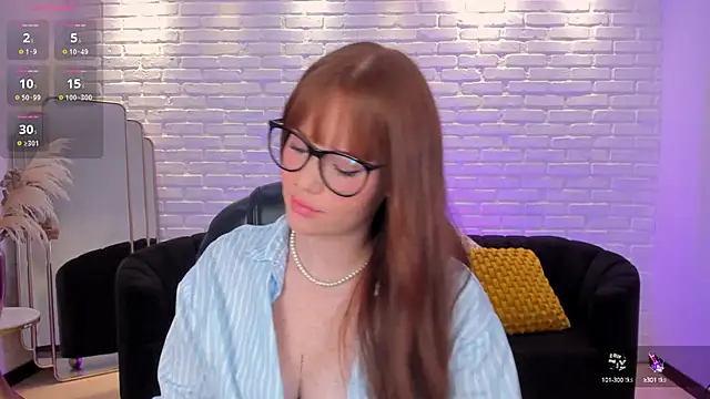 Snapshot of CorinneRusso chatting on 01/13/25, 05:33 CorinneRusso online show from 01/13/25, 05:33