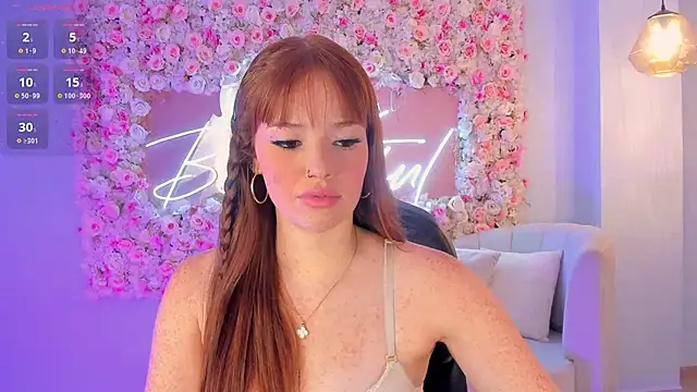 Snapshot of CorinneRusso chatting on 02/09/25, 04:14 CorinneRusso online show from 02/09/25, 04:14