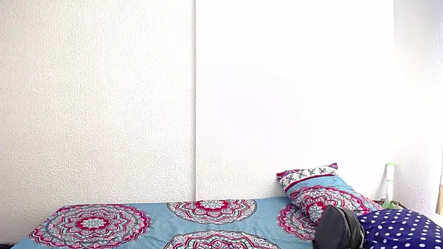  joanne and oliver  online show from 11/13/25, 05:45