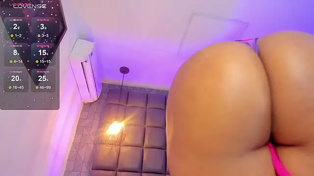 megan woll online show from 02/06/25, 11:15