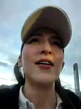  Lalaa online show from 12/22/24, 10:25