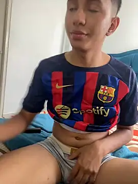 Leonarrrd 01 online show from 12/20/24, 06:24