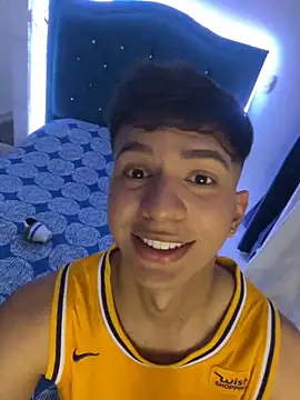 Leonarrrd 01 online show from 01/19/25, 03:08