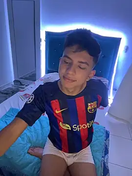 Leonarrrd 01 online show from 01/23/25, 04:41