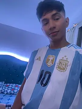 Leonarrrd 01 online show from 03/19/25, 11:25