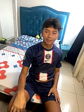 Leonarrrd 01 online show from 09/24/25, 08:45