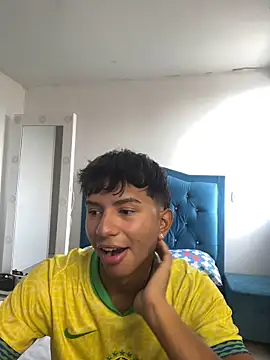 Leonarrrd 01 online show from 09/27/25, 08:36