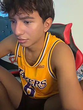 Leonarrrd 01 online show from 02/09/26, 12:14