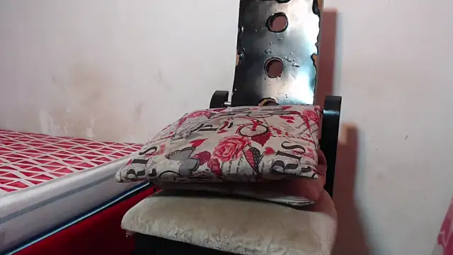 Amazing12inch online show from 02/25/25, 09:57