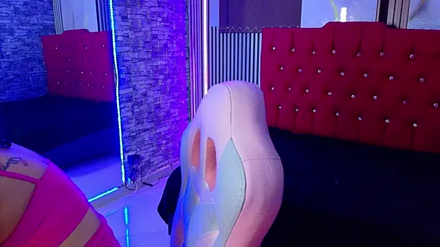 miahernadez303av online show from 02/03/26, 06:40