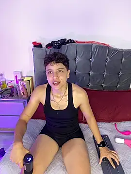 Antonella Cruz02 online show from 05/21/26, 03:13