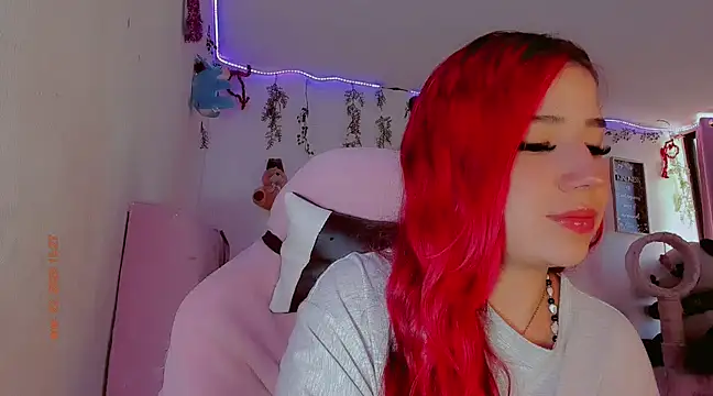 Snapshot of madisonx17 chatting on 01/22/25, 08:28 madisonx17 online show from 01/22/25, 08:28