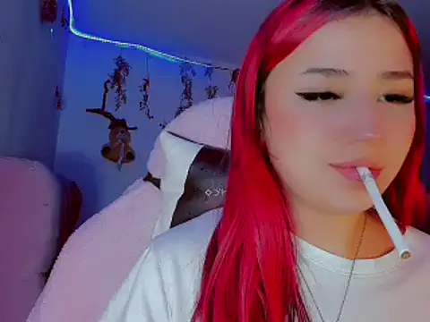 Snapshot of madisonx17 chatting on 02/05/25, 06:35 madisonx17 online show from 02/05/25, 06:35