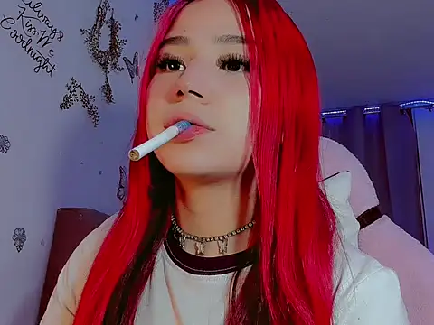 Snapshot of madisonx17 chatting on 03/21/25, 01:45 madisonx17 online show from 03/21/25, 01:45