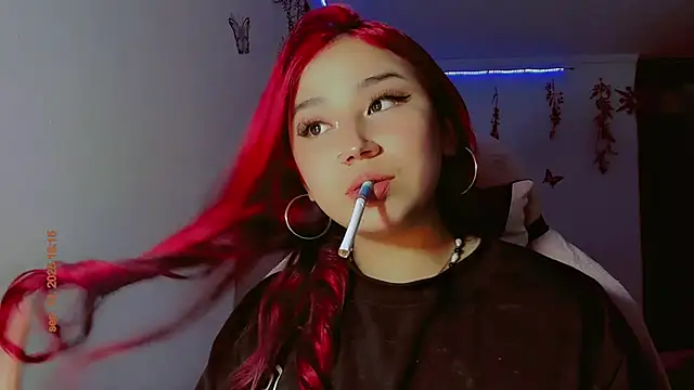 Snapshot of madisonx17 chatting on 09/12/25, 11:15 madisonx17 online show from 09/12/25, 11:15