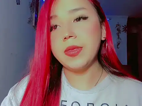 Snapshot of madisonx17 chatting on 10/21/25, 11:16 madisonx17 online show from 10/21/25, 11:16