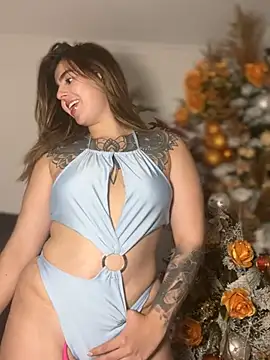 Snapshot of ValerieHilton chatting on 01/03/25, 11:55 ValerieHilton online show from 01/03/25, 11:55