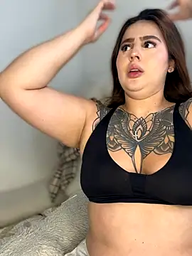 Snapshot of ValerieHilton chatting on 11/25/25, 09:26 ValerieHilton online show from 11/25/25, 09:26