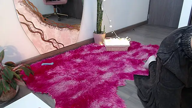 chloebritto online show from 02/01/25, 08:05