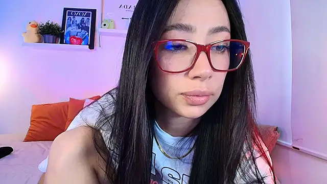 lilyy evanss online show from 04/20/26, 10:33
