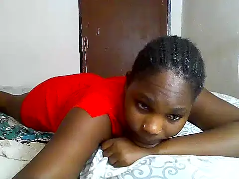 Snapshot of SexyKimberly23 chatting on 09/28/25, 11:48 SexyKimberly23 online show from 09/28/25, 11:48